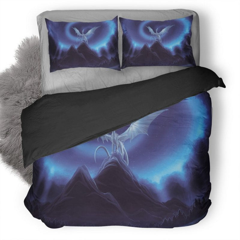 Dragon Blanc Sur La Montagne
