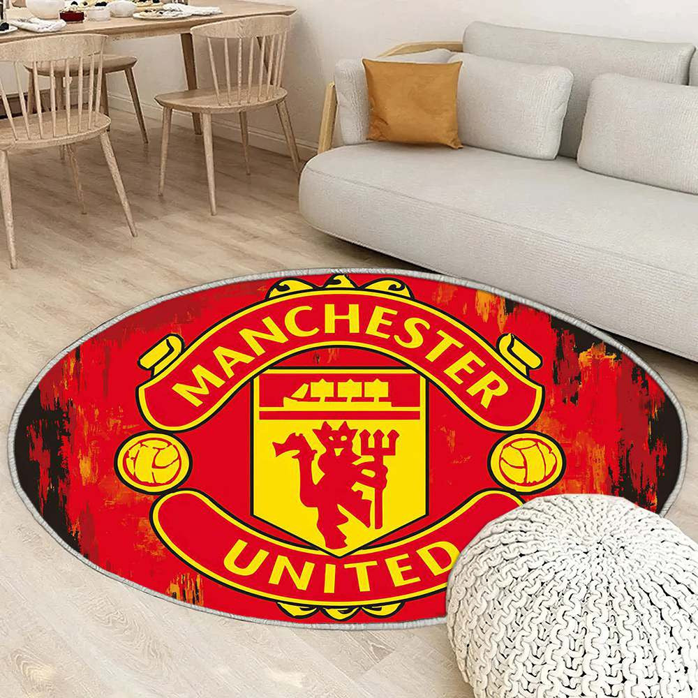 Tapis Manchester United Rouge Élégant à offrir – une déco football qui donne du caractère à la salle de jeu